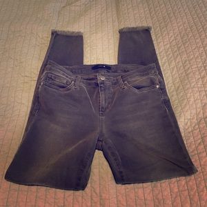 Joe’s skinny ancle cut off jeans